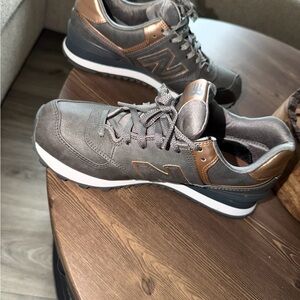 New Balance Men’s Gray & Brown Casual Sneaker